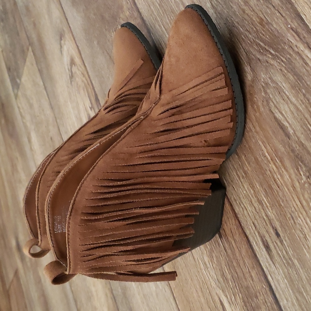 Coconuts by Matisse Conyac Fringe Boot Woman Size 7M
